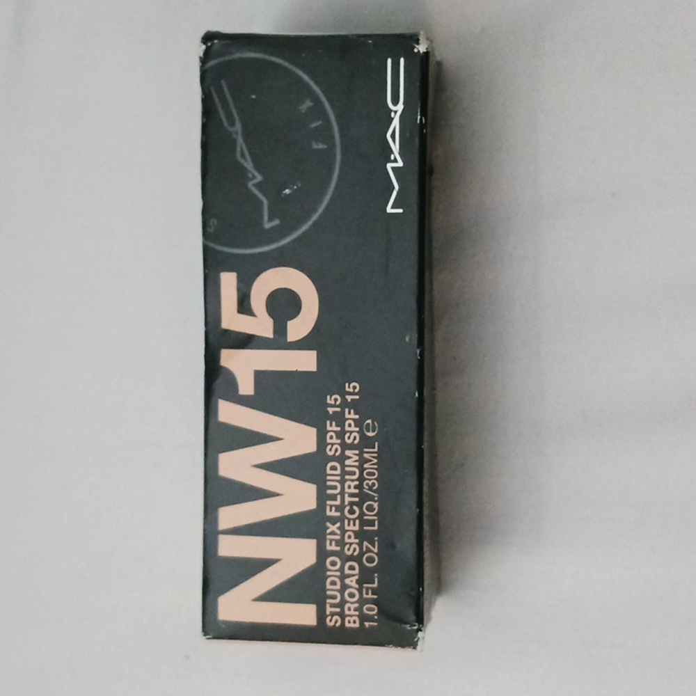 MAC Studio Fix Fluid NW15